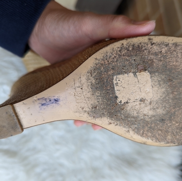 GUCCI Horsebit Wedge Espadrille Sandals - Picture 14 of 15